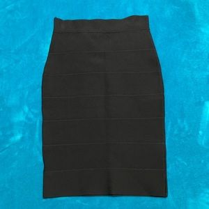 Romeo + Juliet black fitted skirt